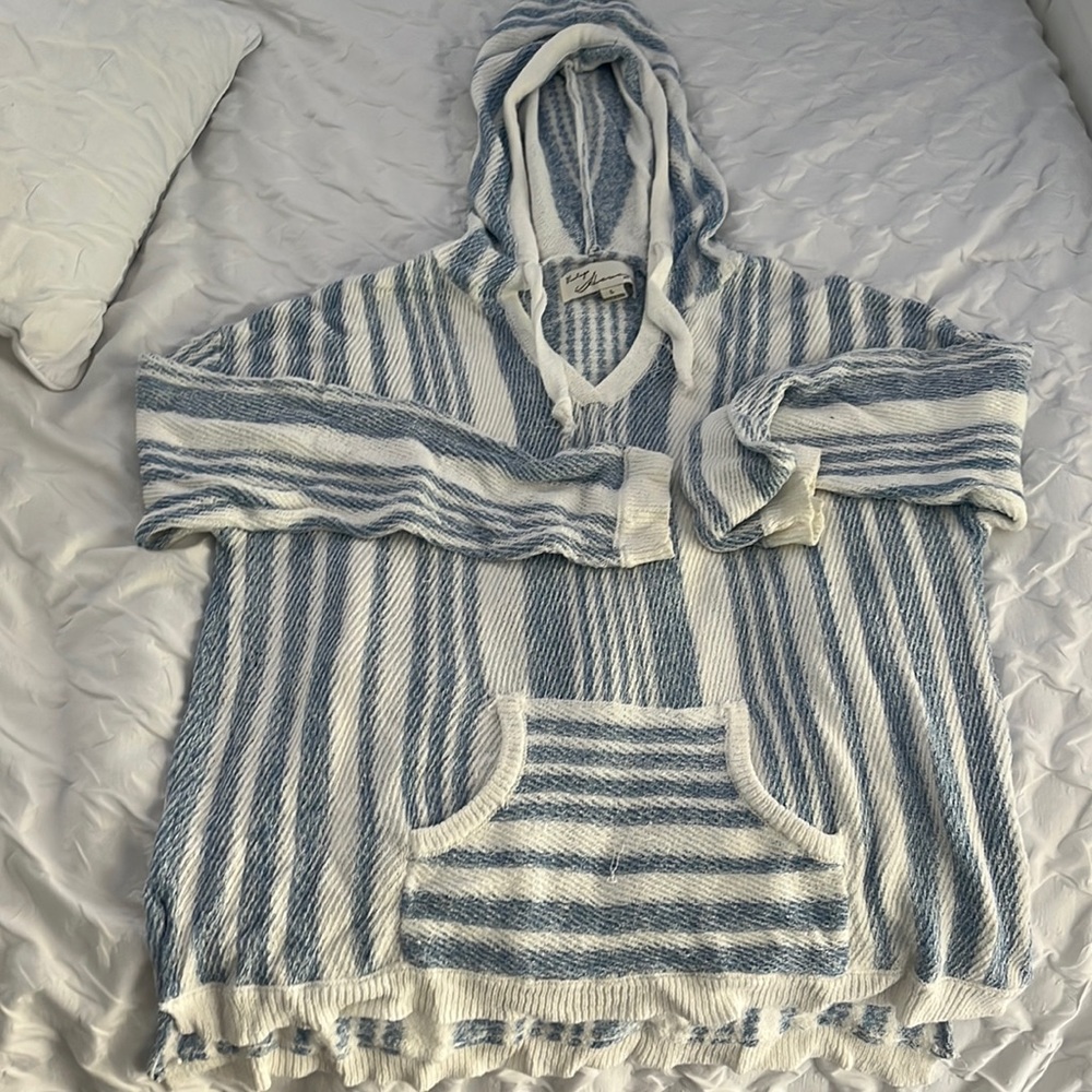 adorable beach cover up top or sweater!